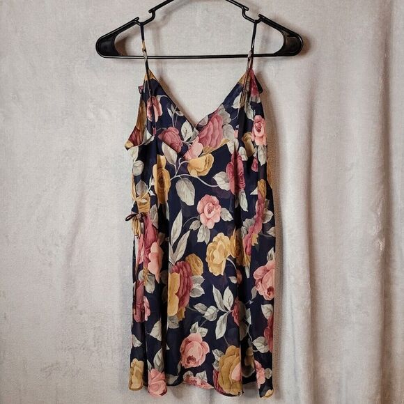 Victoria's Secret Chemise Floral Ruffled Nightie Slip Rose Boudoir Small Y2k - Picture 2 of 8